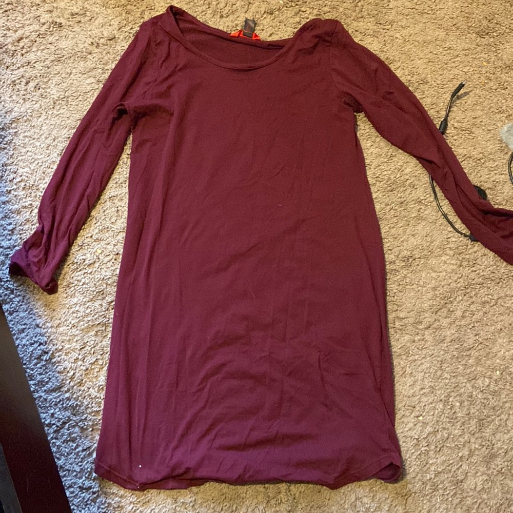 It’s a mid length long sleeve dress. Size 1X , soft material and from rainbow